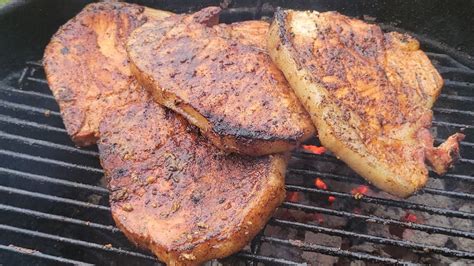 cooking pork chops on weber gas grill